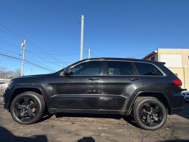 2015 Jeep Grand Cherokee Altitude 4WD photo