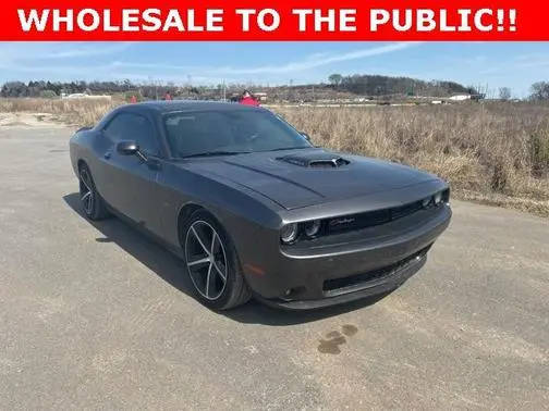 2015 Dodge Challenger R/T Plus Shaker RWD photo