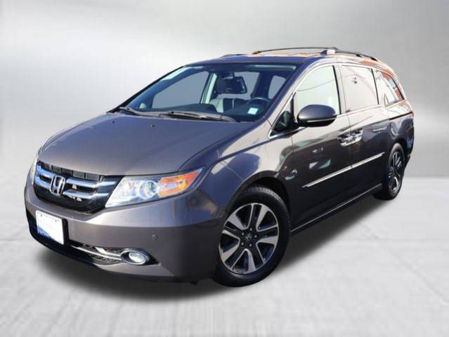 2015 Honda Odyssey Touring FWD photo