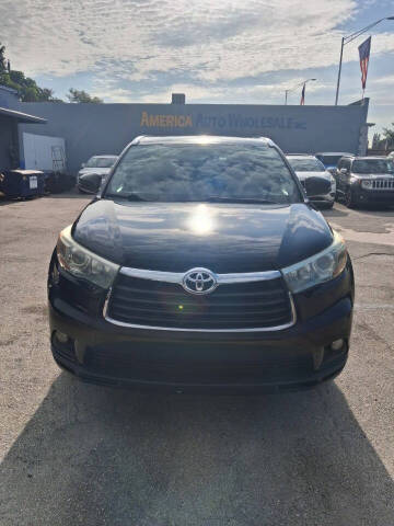 2015 Toyota Highlander XLE FWD photo