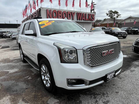 2016 GMC Yukon Denali RWD photo