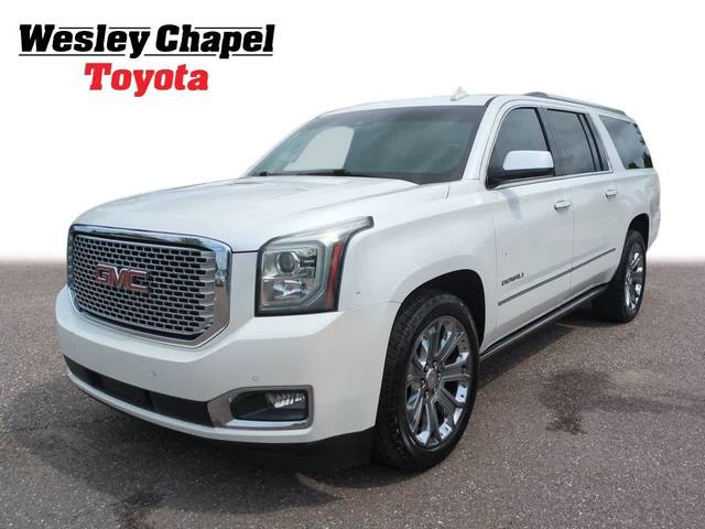 2016 GMC Yukon XL Denali RWD photo