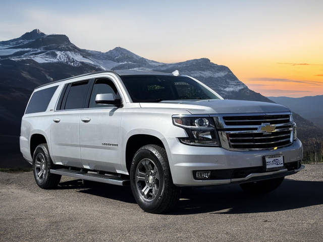 2016 Chevrolet Suburban LT 4WD photo