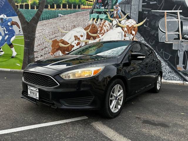 2016 Ford Focus SE FWD photo