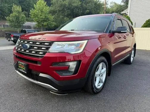 2016 Ford Explorer XLT 4WD photo