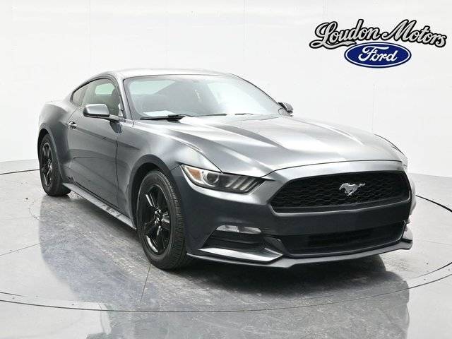 2016 Ford Mustang V6 RWD photo