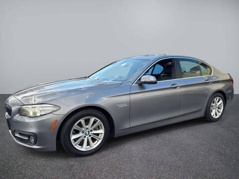 2016 BMW 5 Series 528i xDrive AWD photo