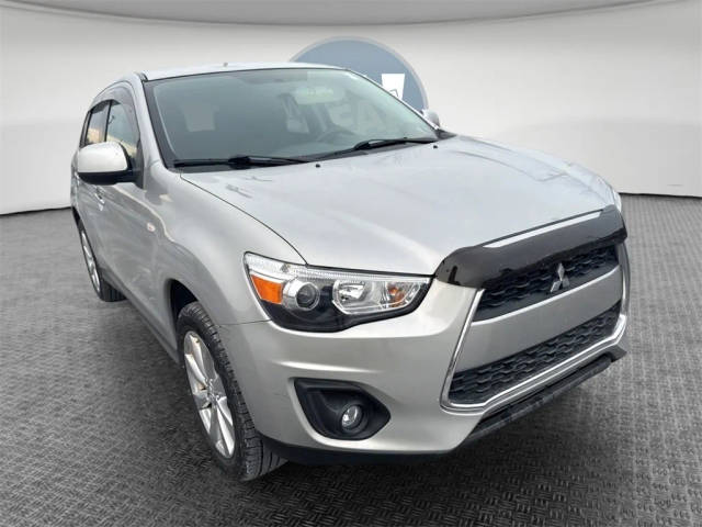 2015 Mitsubishi Outlander Sport ES 4WD photo