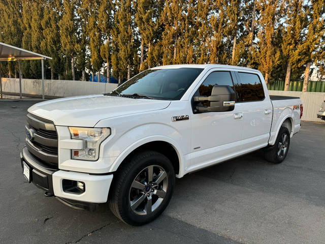 2015 Ford F-150 Lariat 4WD photo