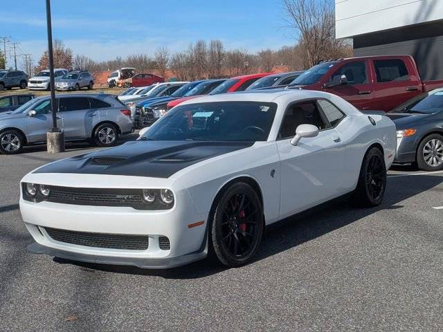 2016 Dodge Challenger SRT Hellcat RWD photo