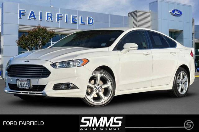 2016 Ford Fusion SE FWD photo