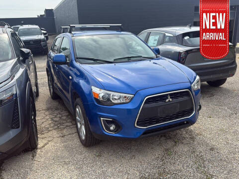 2015 Mitsubishi Outlander Sport 2.4 ES FWD photo