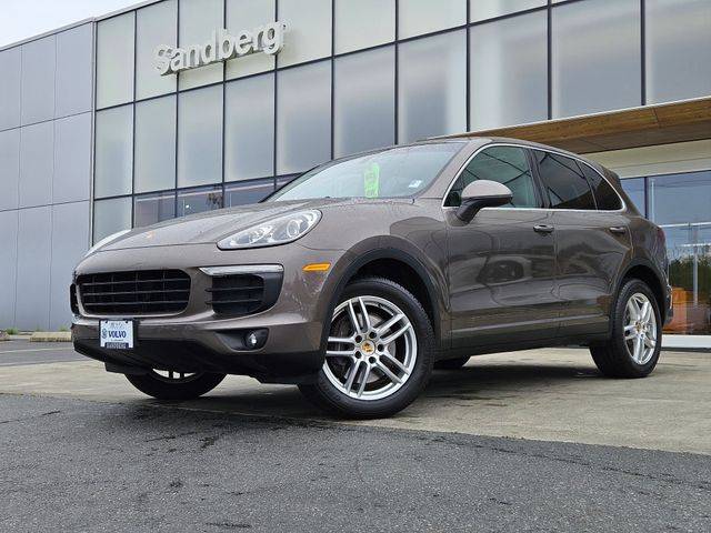 2016 Porsche Cayenne AWD photo