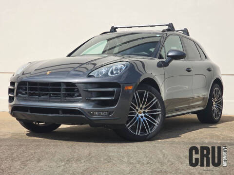 2016 Porsche Macan Turbo AWD photo