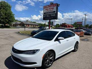 2016 Chrysler 200 S FWD photo