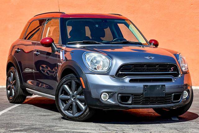 2016 MINI Countryman S FWD photo