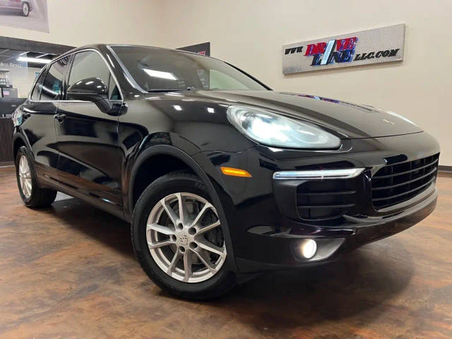 2016 Porsche Cayenne AWD photo