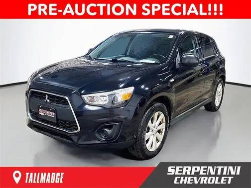 2015 Mitsubishi Outlander Sport 2.4 ES FWD photo