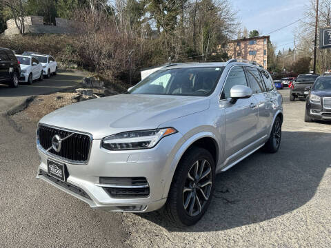 2016 Volvo XC90 T6 Momentum AWD photo