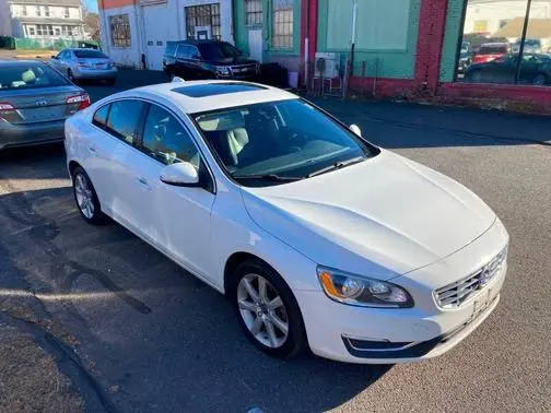 2016 Volvo S60 T5 Drive-E Premier FWD photo