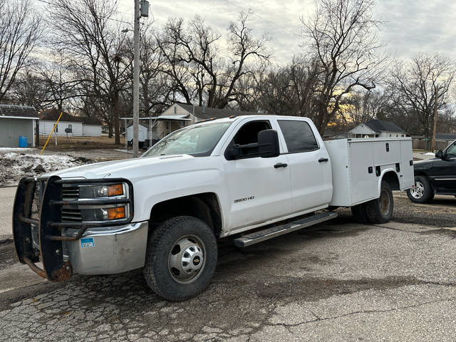2016 Chevrolet Silverado 3500HD Work Truck 4WD photo