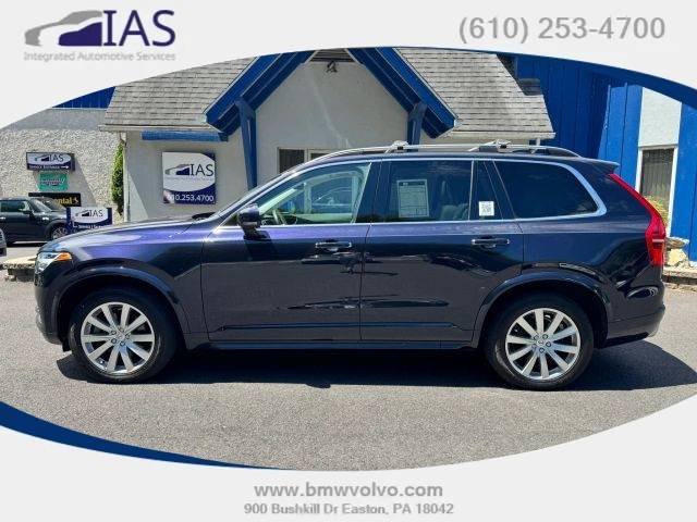 2016 Volvo XC90 T6 Momentum AWD photo