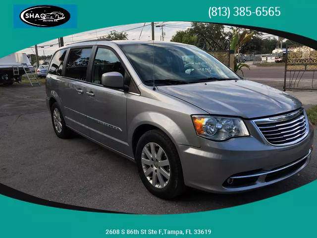 2015 Chrysler Town and Country Touring FWD photo