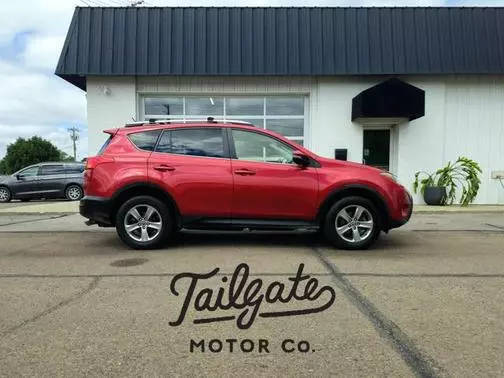 2015 Toyota RAV4 XLE AWD photo