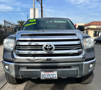 2016 Toyota Tundra SR5 RWD photo