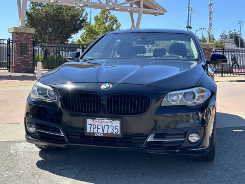 2016 BMW 5 Series 528i RWD photo