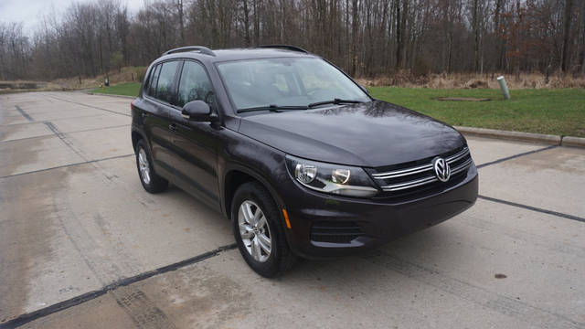 2016 Volkswagen Tiguan S AWD photo