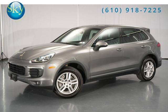 2016 Porsche Cayenne  AWD photo