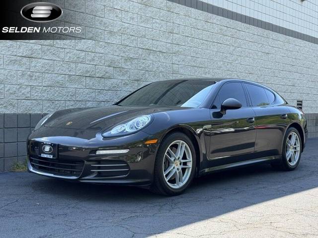 2016 Porsche Panamera 4 Edition AWD photo
