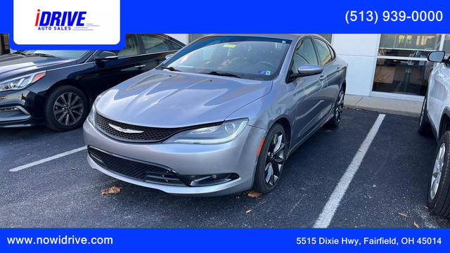 2016 Chrysler 200 S AWD photo