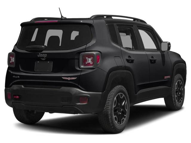 2015 Jeep Renegade Trailhawk 4WD photo