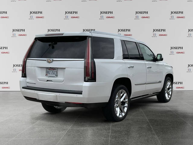 2016 Cadillac Escalade Platinum 4WD photo
