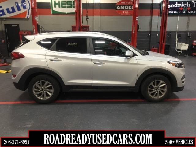 2016 Hyundai Tucson SE AWD photo