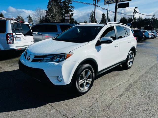 2015 Toyota RAV4 XLE FWD photo