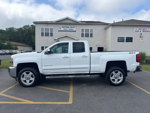 2015 Chevrolet Silverado 2500HD LTZ 4WD photo