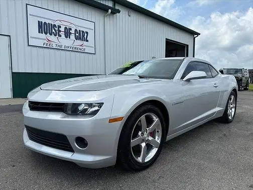 2015 Chevrolet Camaro LT RWD photo