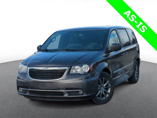 2015 Chrysler Town and Country S FWD photo