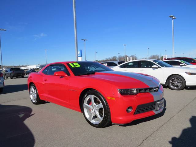 2015 Chevrolet Camaro LT RWD photo