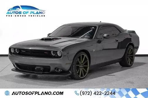 2016 Dodge Challenger 392 Hemi Scat Pack Shaker RWD photo