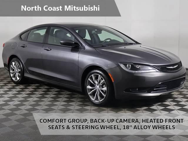 2016 Chrysler 200 S FWD photo