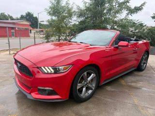 2015 Ford Mustang V6 RWD photo