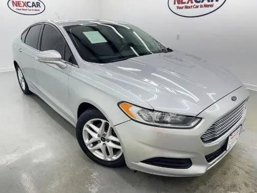 2016 Ford Fusion SE FWD photo