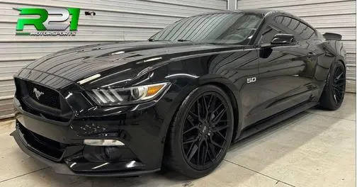 2016 Ford Mustang GT Premium RWD photo
