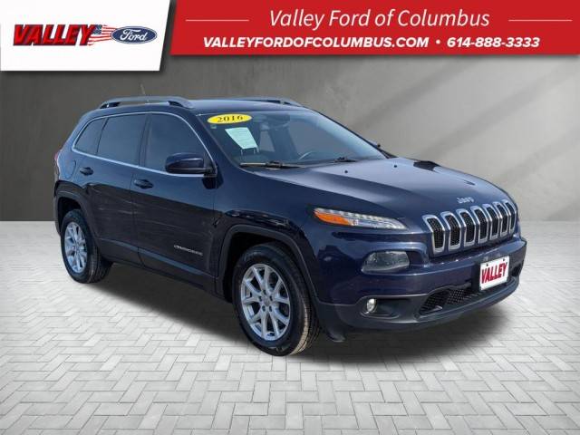 2016 Jeep Cherokee Latitude FWD photo