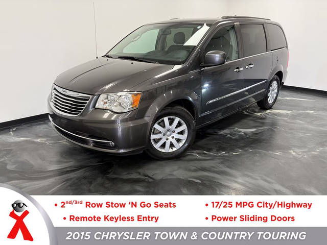 2015 Chrysler Town and Country Touring FWD photo