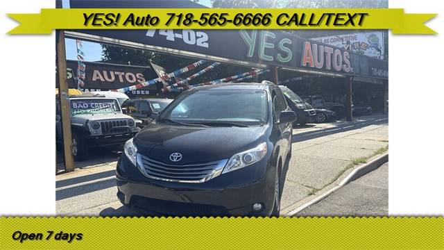 2015 Toyota Sienna XLE FWD photo